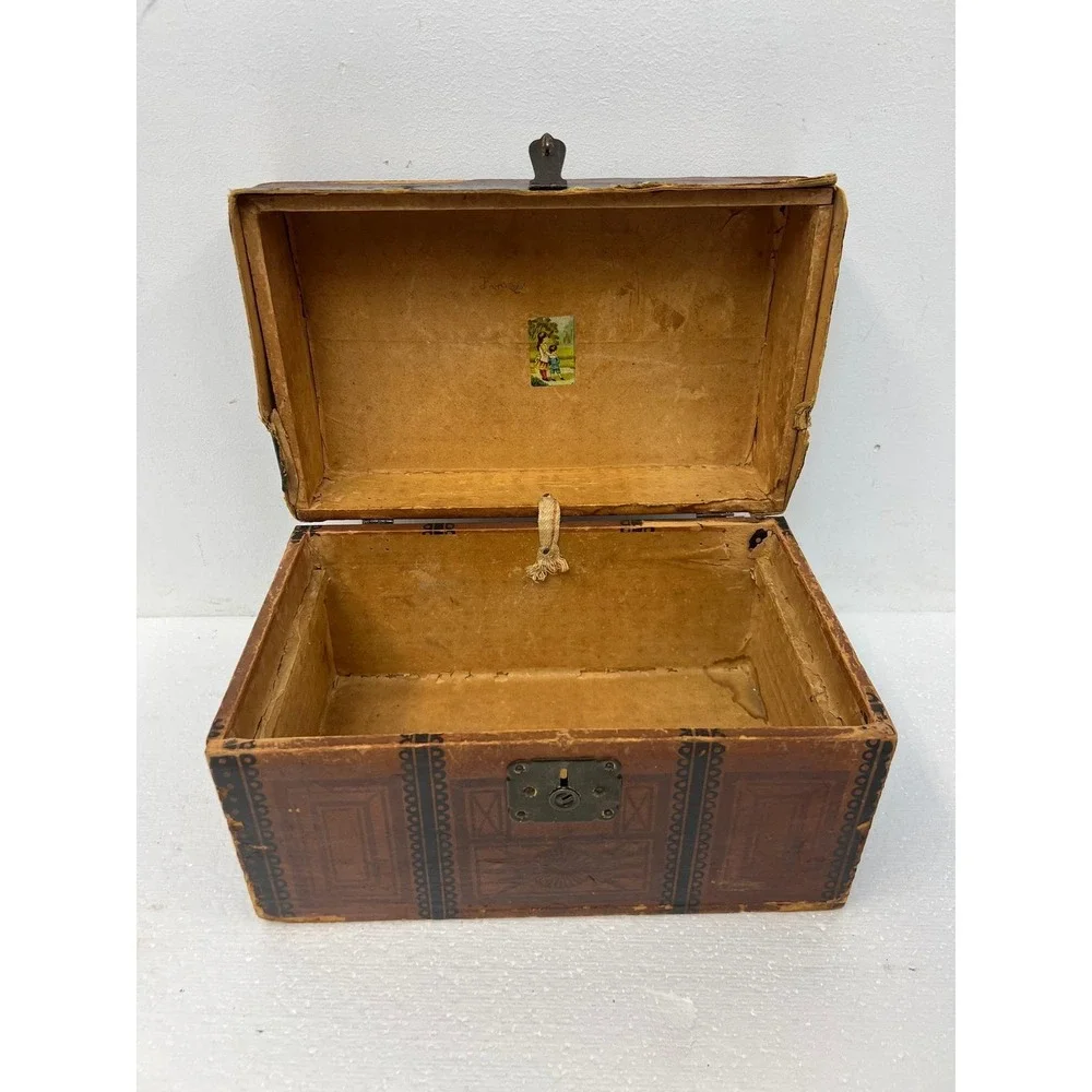 Wood Dollhouse Steamer Trunk Miniature Antique Storage Box Chest SALESMAN SAMPLE